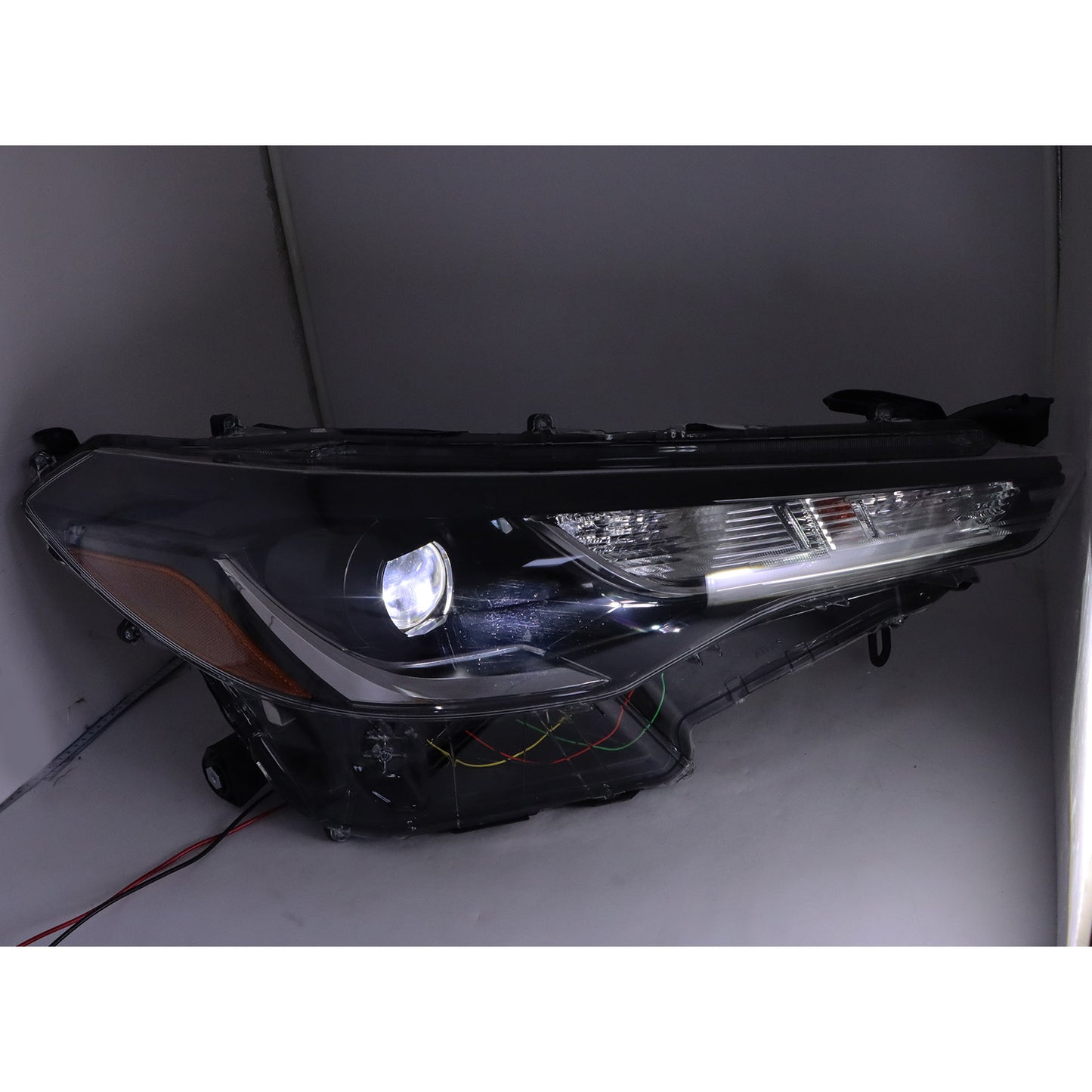 For 25 Toyota Corolla Cross Hybrid LE/Hybrid S/Hybrid SE Headlight LED Passenger