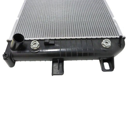 Aluminum Radiator for 01-05 Silverado Sierra 2500HD 3500 6.6L Diesel