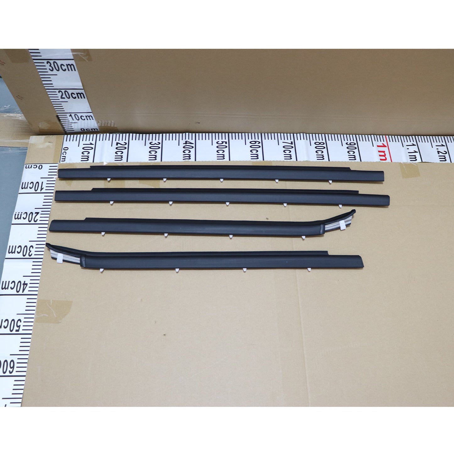 4Pcs For 2000-06 Toyota Tundra Double Cab Weatherstrip Outer Lower Window