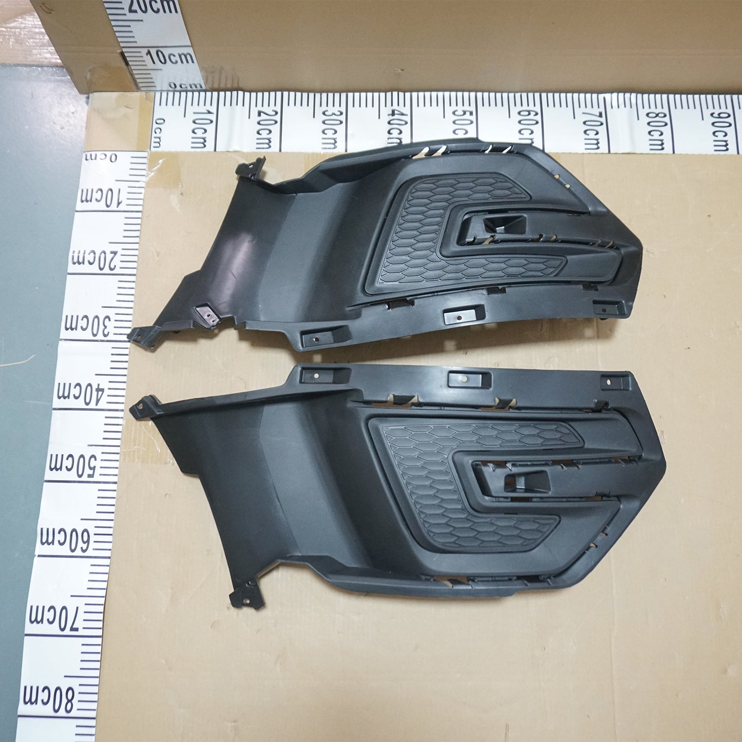 2Pcs Front Left & Right Fog Light Cover Set Fits For 2016-2019 Ford Explorer New