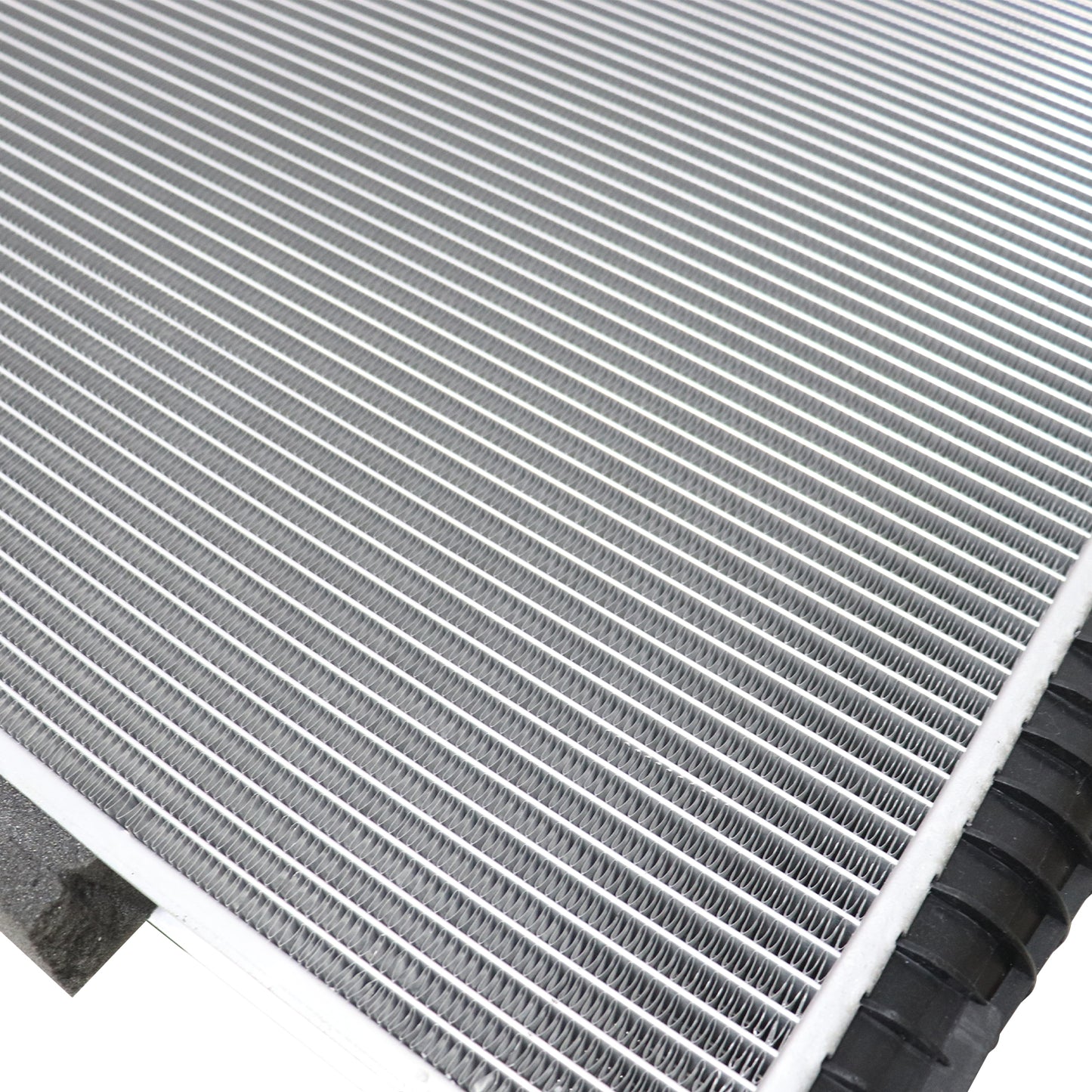 Fits for Kenworth T680 Peterbilt 579 Truck Radiator 2018-24 14.9/11.9/12.9/10.8L