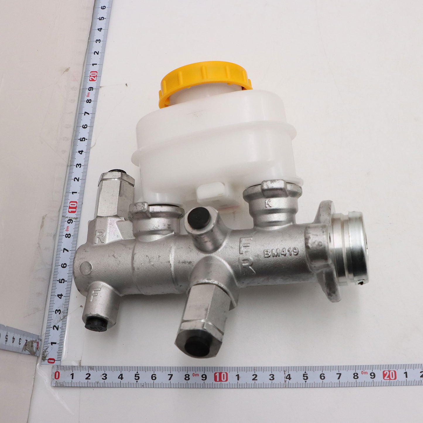 Fit Nissan Sentra 2000-06 46010-43U00 Brake Master Cylinder WITH Reservoir