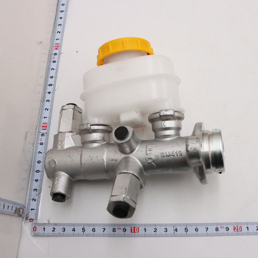 Fit Nissan Sentra 2000-06 46010-43U00 Brake Master Cylinder WITH Reservoir
