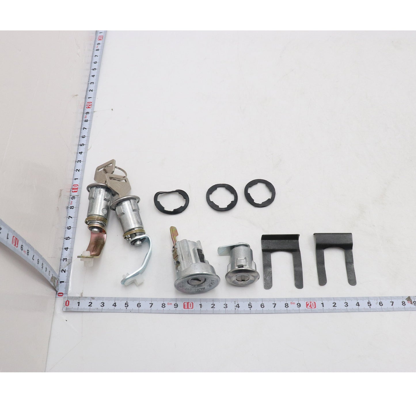 For TOYOTA Land Cruiser FJ40 FJ43 FJ45 BJ40 69005-90316 Ignition CYLINDER SET