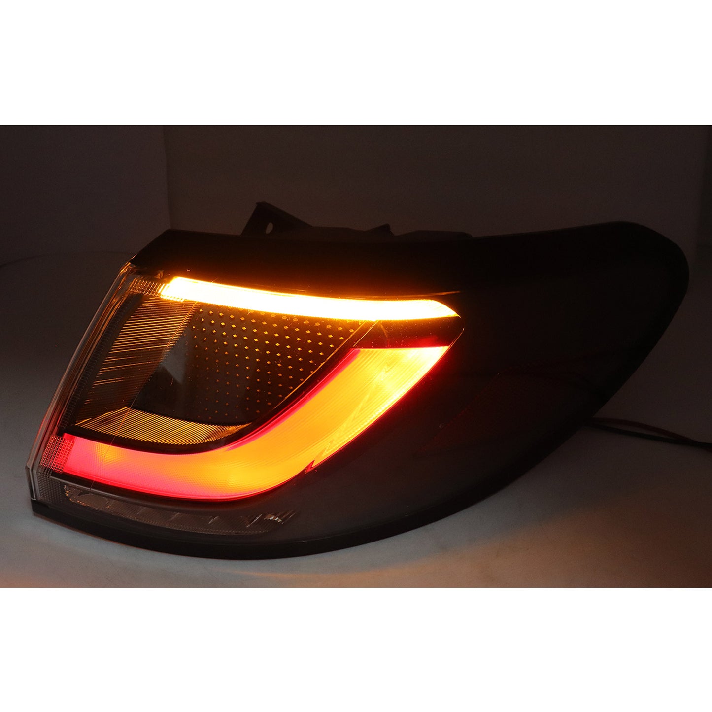 Passenger Right LED Tail Light Outer For 2023 2024 2025 Honda HR-V 335003W0A01
