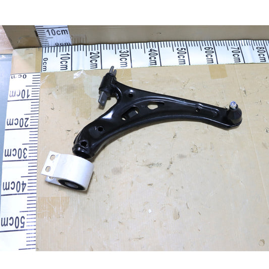 Front Right Lower Control Arm w/Ball Joint For GMC Acadia For Cadillac XT5 17-23