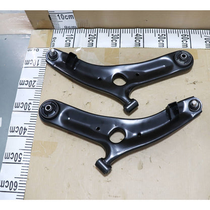 1Pair Front Lower Control Arms with Ball Joints For 2010-2013 Kia Soul 2.0L New