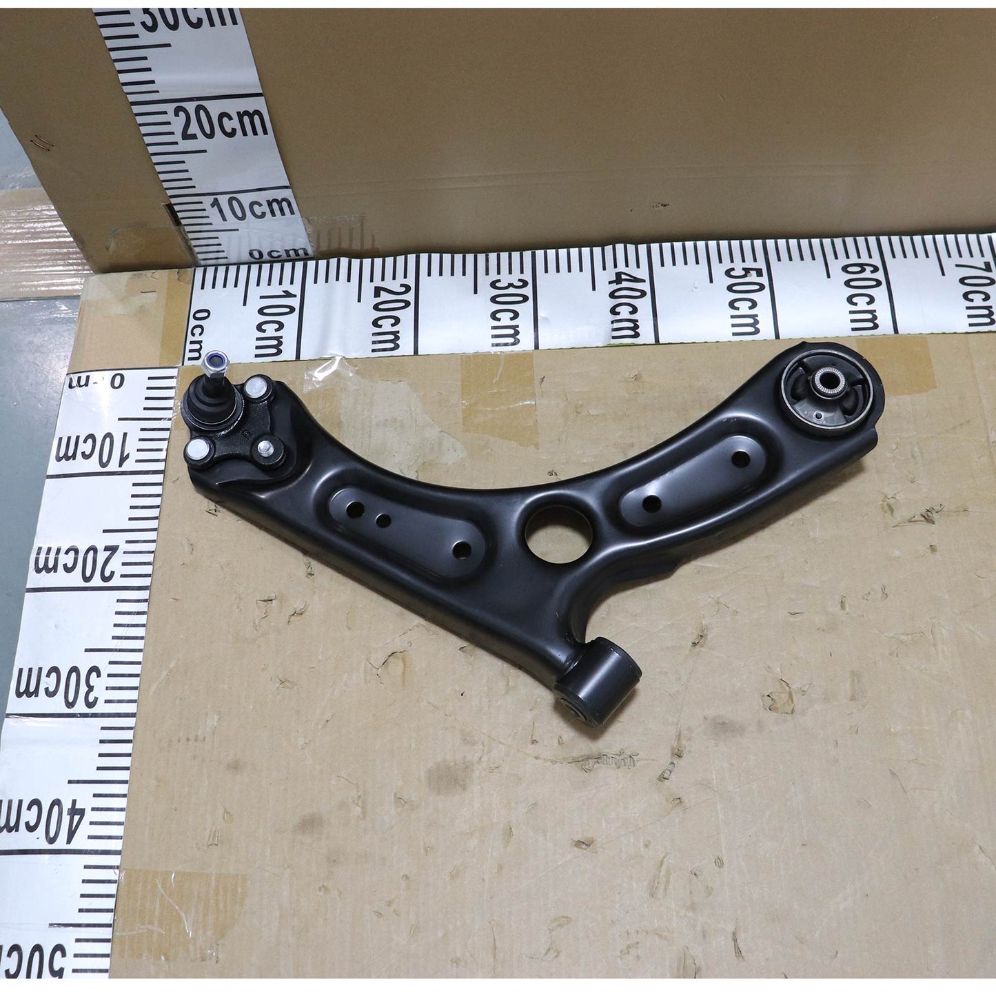 Front Right Lower Control Arm &Ball Joint Assembly For Hyundai Elantra GT 18-20