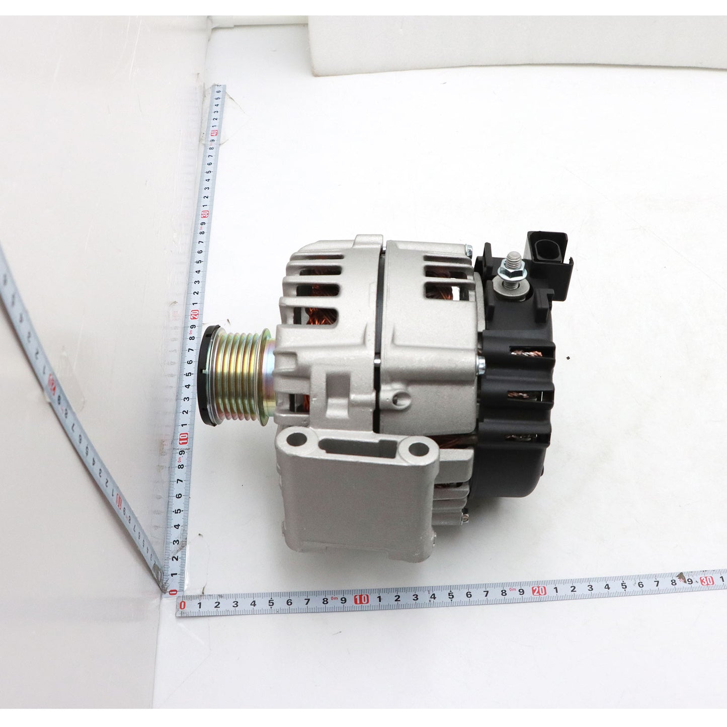 0009063122 A0009063122 For Mercedes Sprinter 2500 3500 14-17 New Alternator 200A