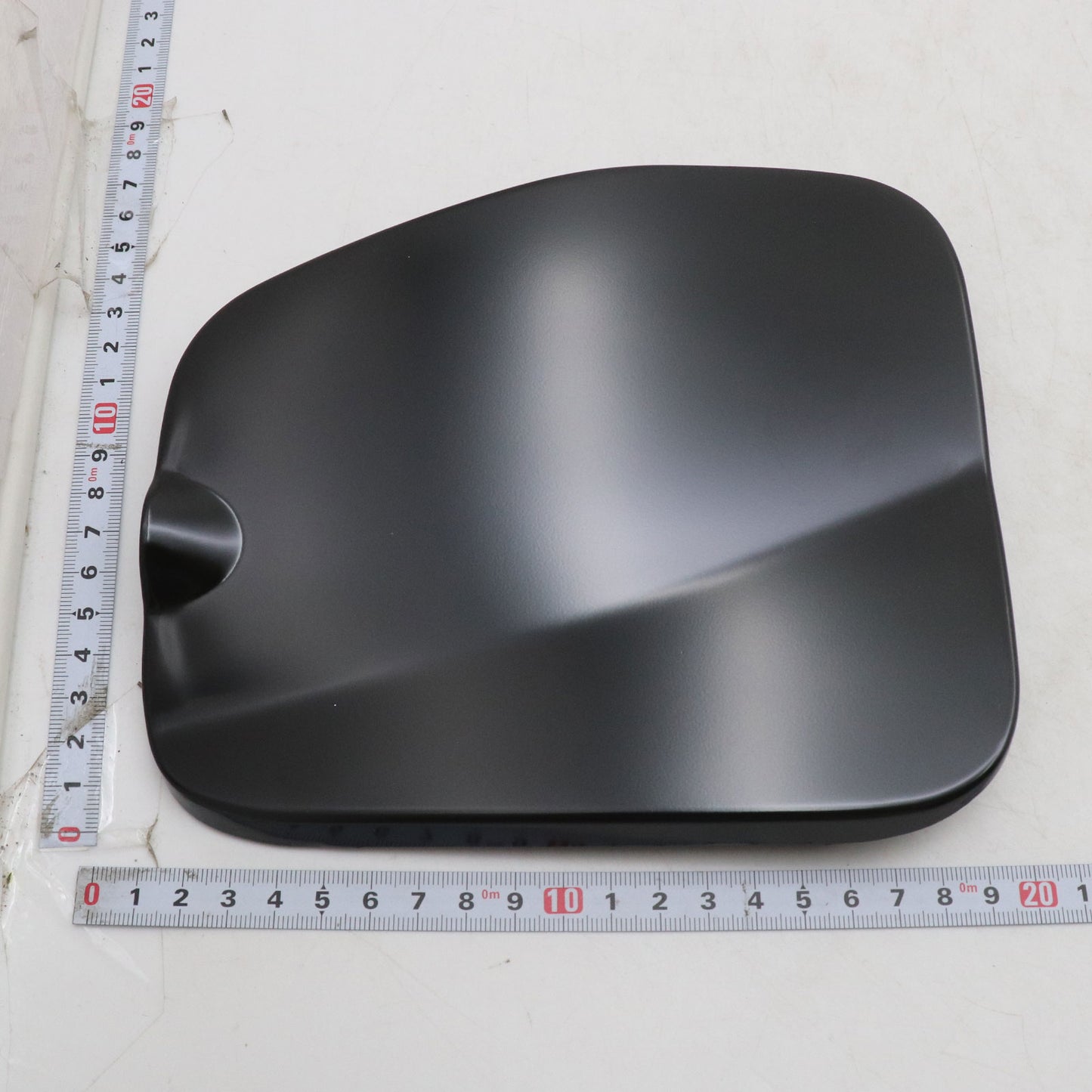 6FT Bed Fuel Filler Lid Gas Door Cover 77305-04905 Fits For 05-15 Toyota Tacoma