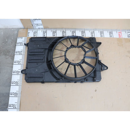Replacement Radiator fan cover housing 85109578 For Chevrolet Malibu 2021-2024
