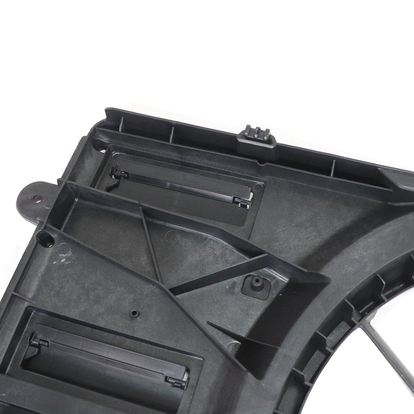 Replacement Radiator fan cover housing 85109578 For Chevrolet Malibu 2021-2024