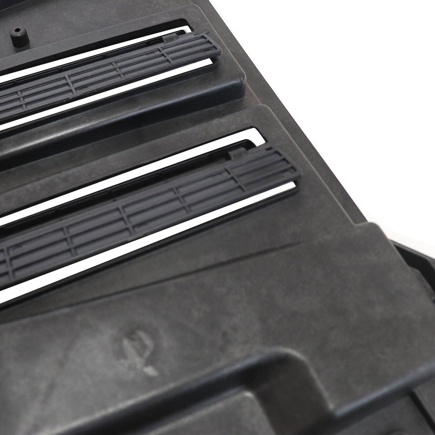 Replacement Radiator fan cover housing 85109578 For Chevrolet Malibu 2021-2024