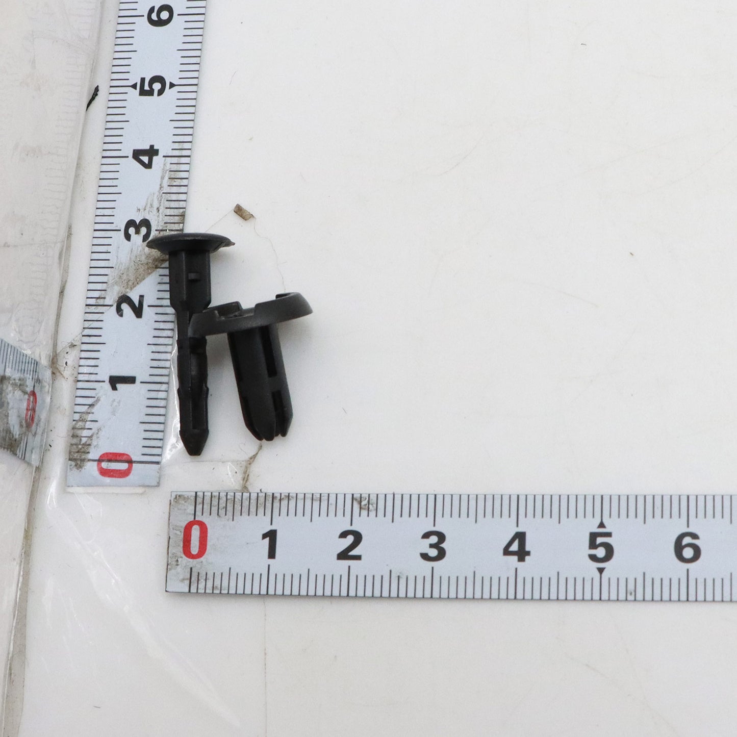 6mm Hole Dia Plastic Push in Clips Rivet Retainer Fastener Pin Auto 100 Piece of