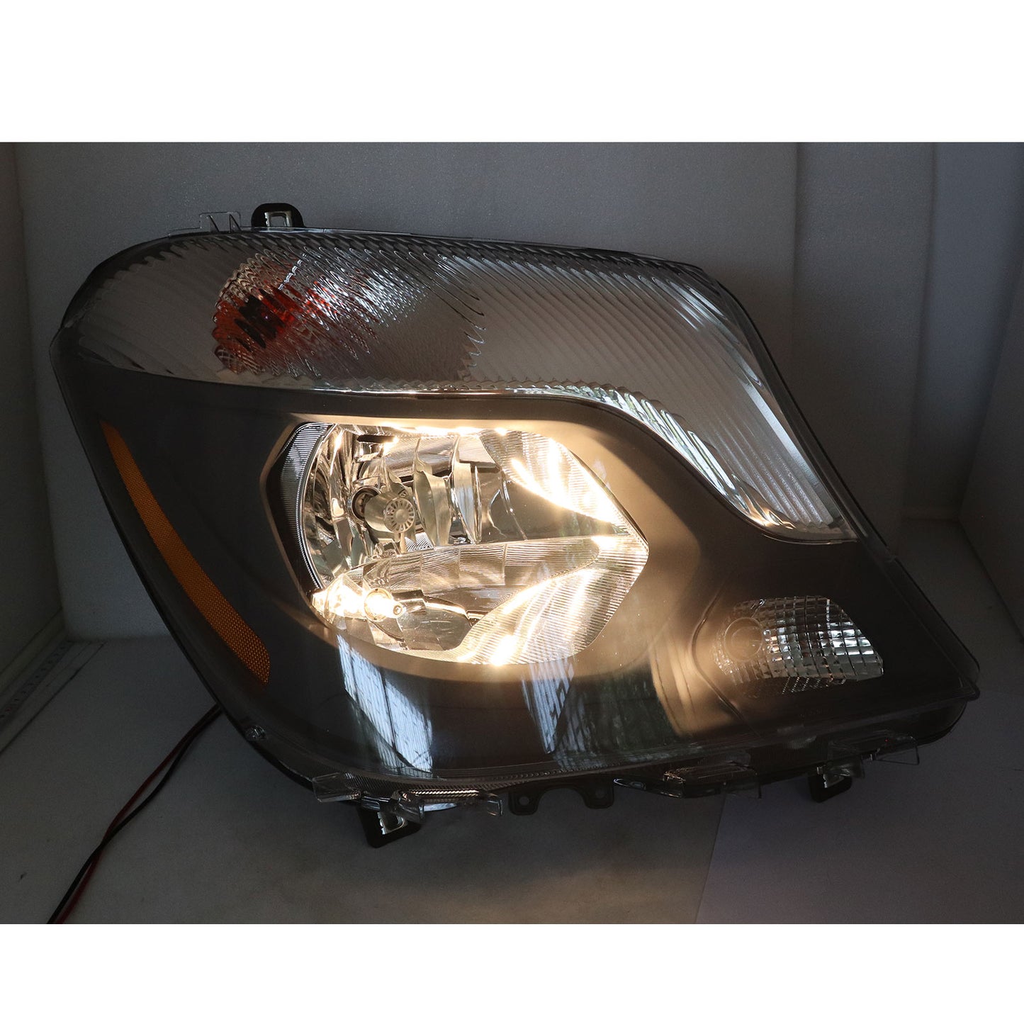 9068202961 9068206100 RH Halogen Headlight fit 2014-2018 Mercedes Sprinter