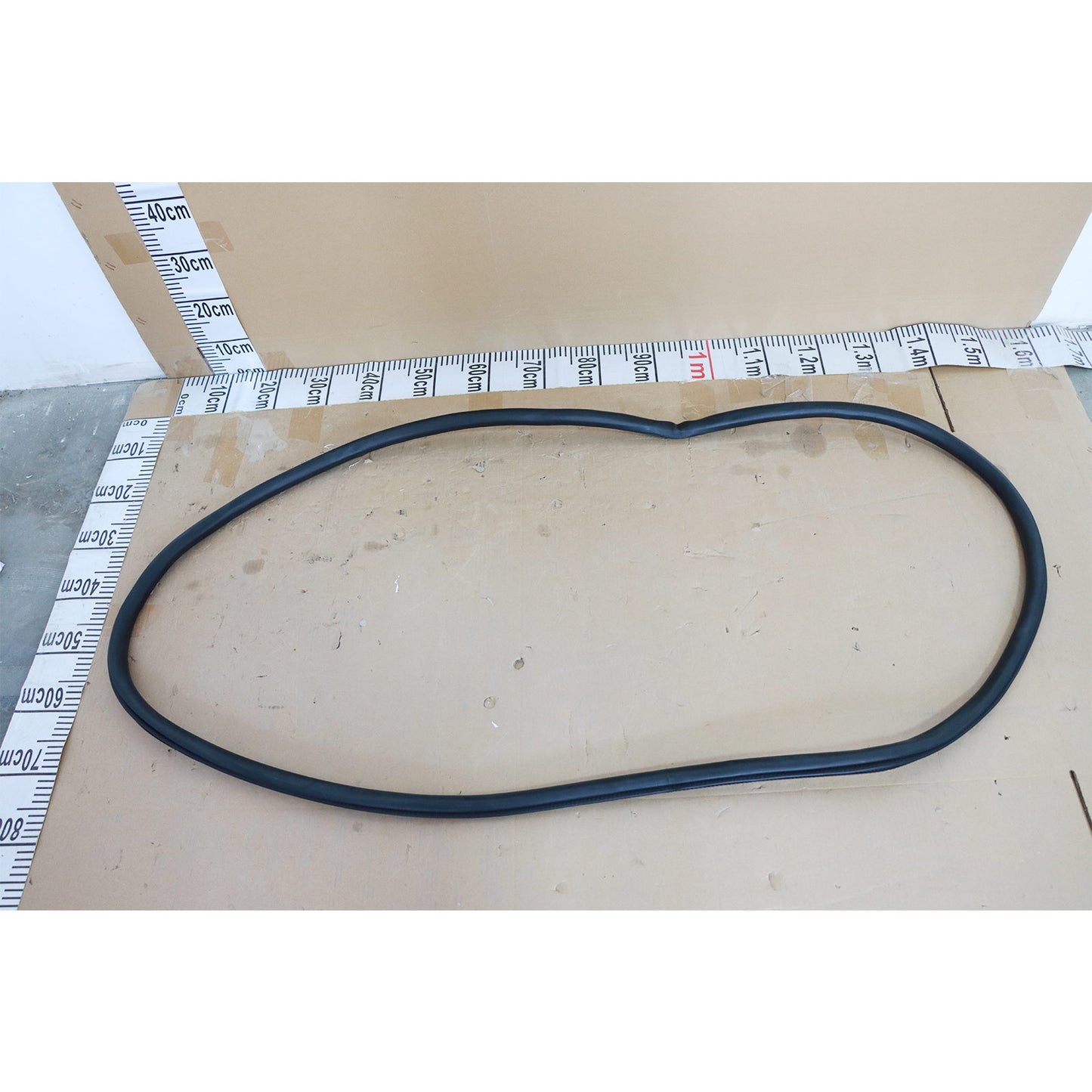 Glass Seal Fits For 2013-2020 Ford Fusion Front Driver or Passenger Side New