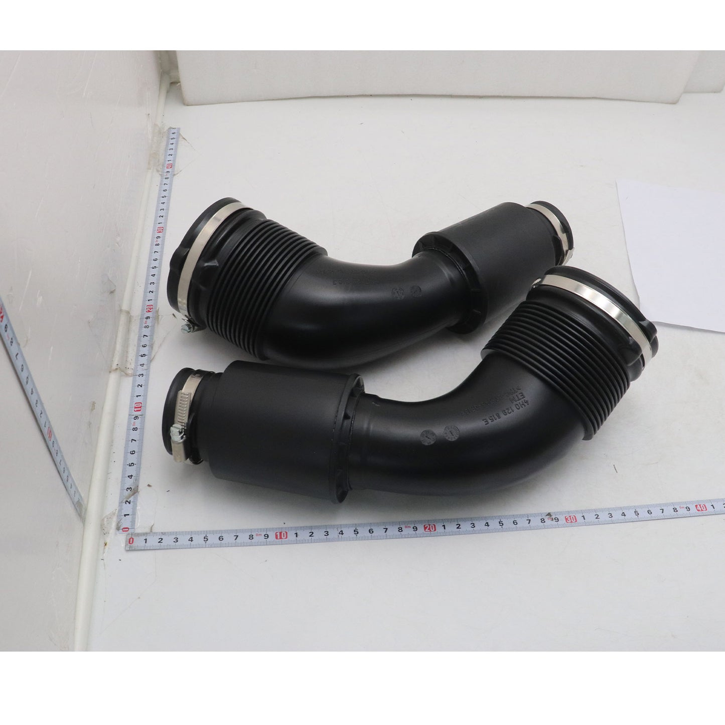 Right Left Side Engine Air Intake Hose 4H0129616J For Audi A8 D4 S8 Quattro 4.0T