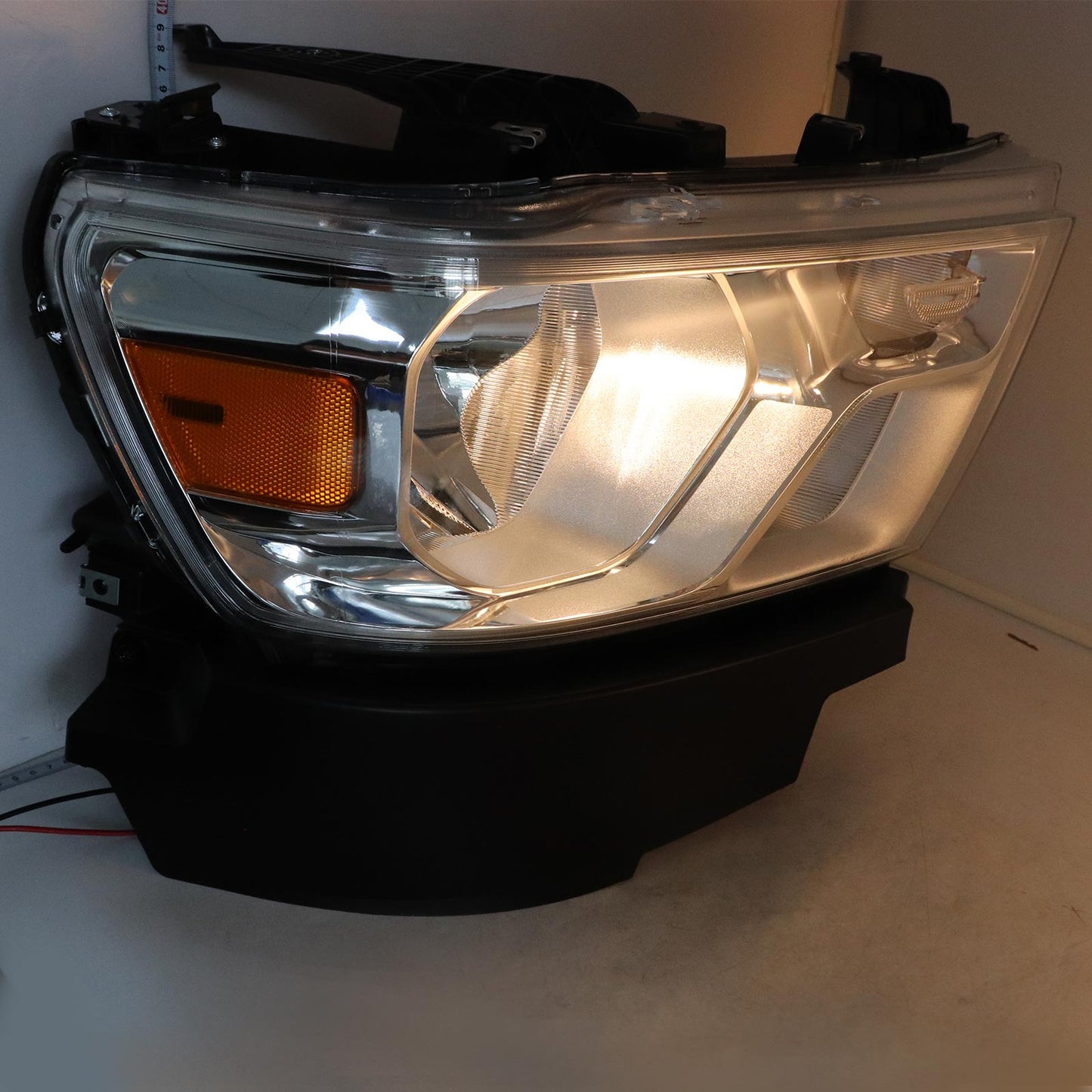 Passenger For 2019-2024 Dodge RAM 1500 Chrome Trim Halogen Headlight 68316080AJ
