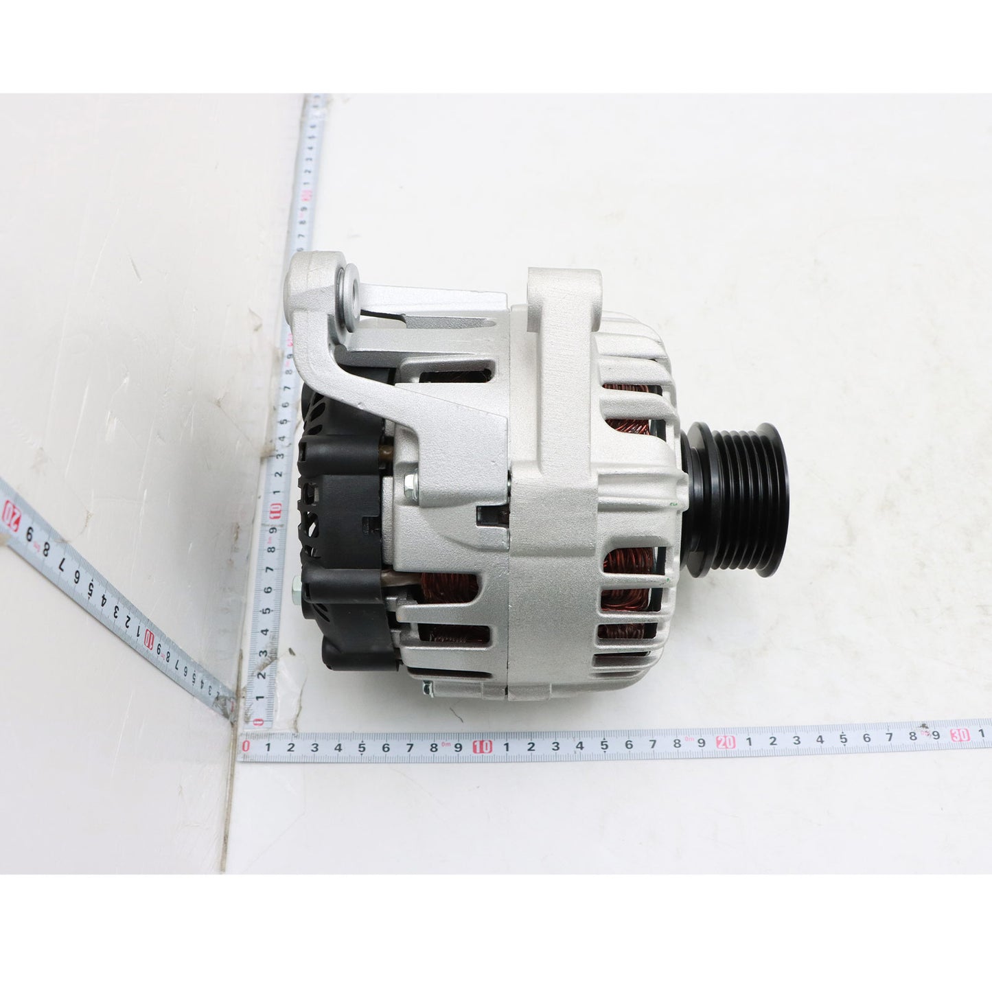 93190829 Alternator For Saturn Astra 2008-2009 L4 1.8L 120 Amps 12V