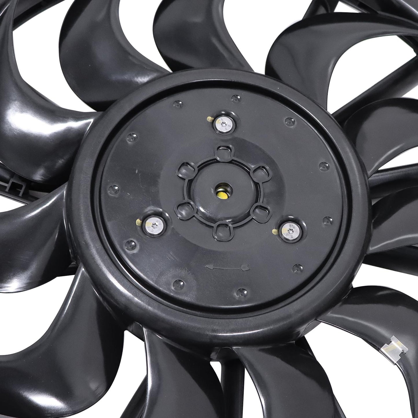 Engine Radiator Cooling Fan Assembly 68453302AA For 2023-2024 Jeep Compass 2.0L