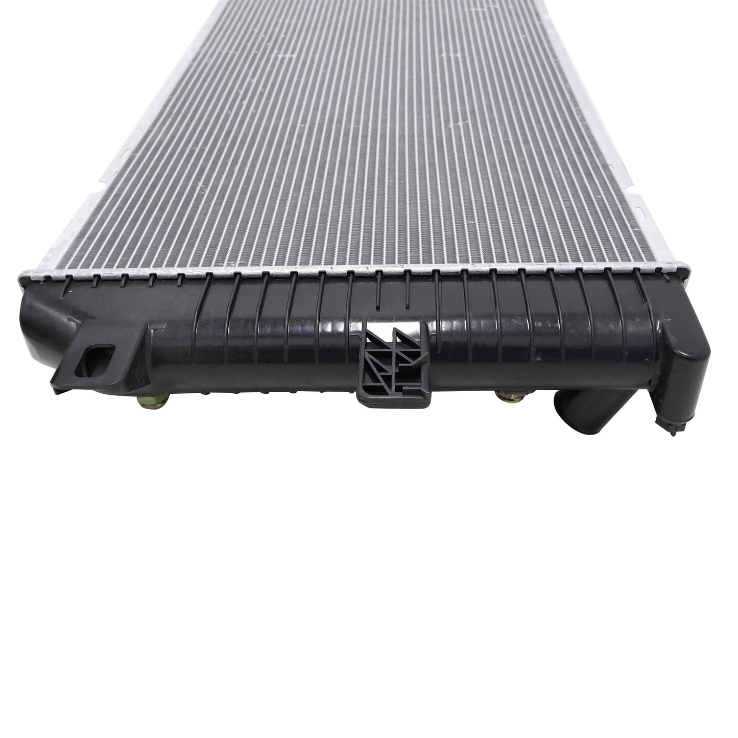 Aluminum Core Cooling Radiator 2757 For 01-05 Silverado Sierra 2500/3500 6.6L