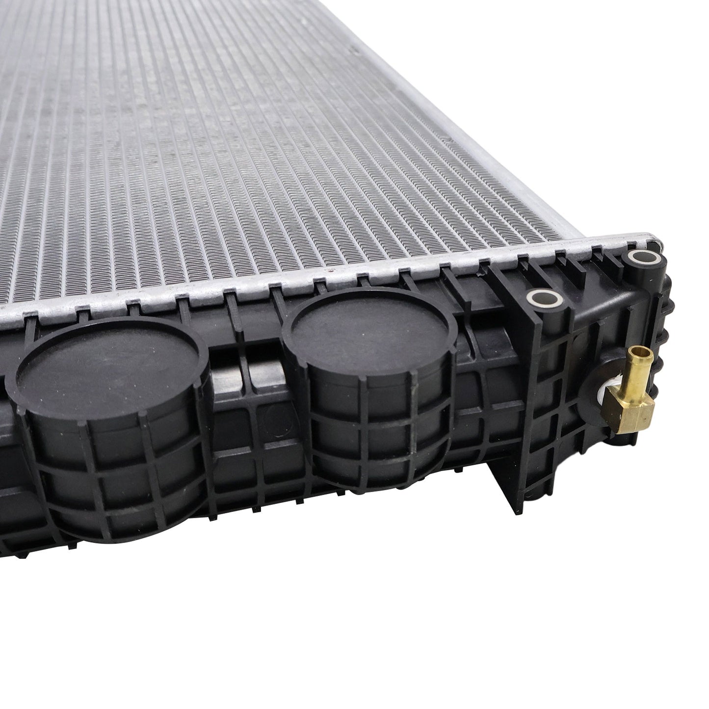 1PCS Radiator 2004-2007 For Freightliner Columbia Century Series