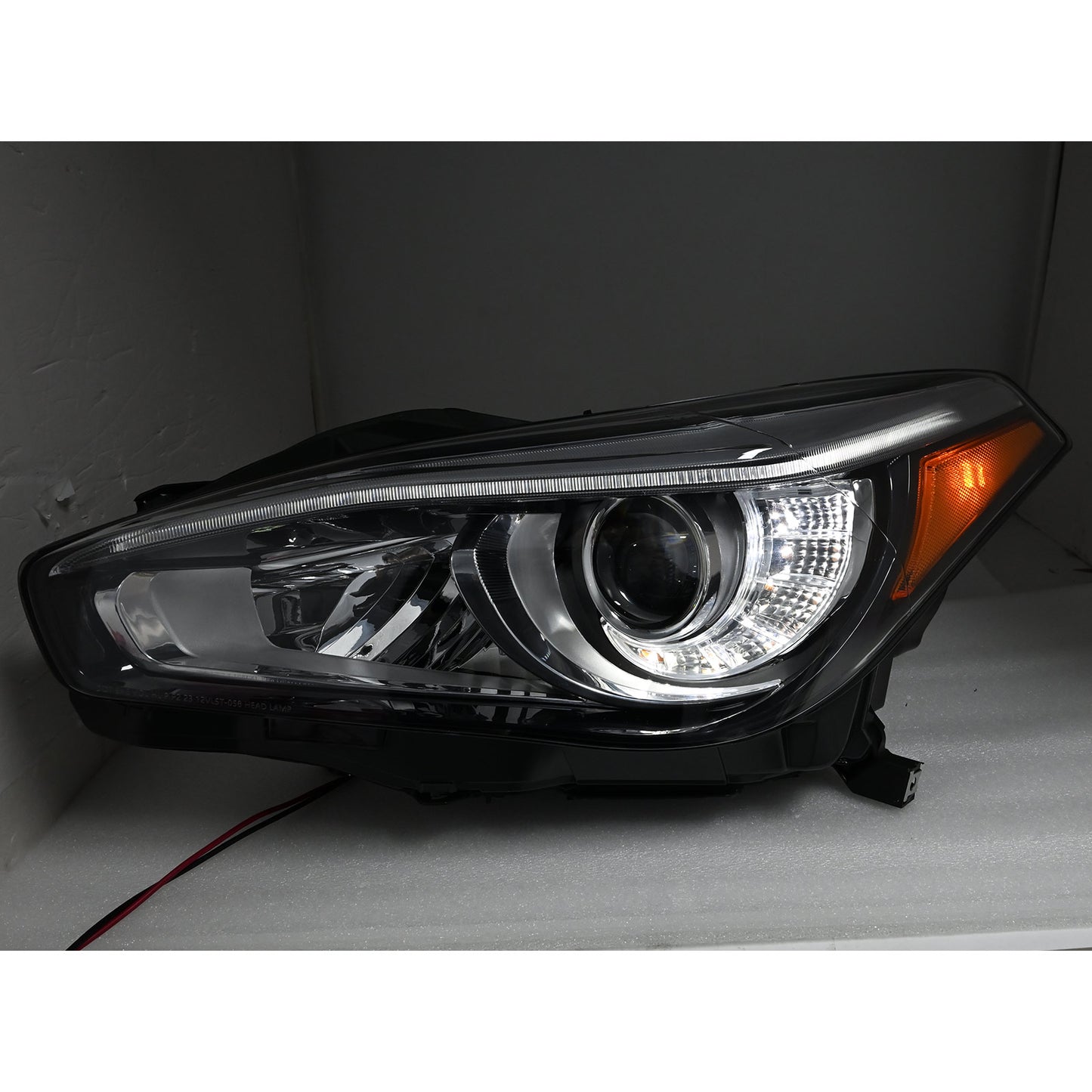Driver Side Headlight for 2015-2019 Infiniti Q70 Left Non AFS