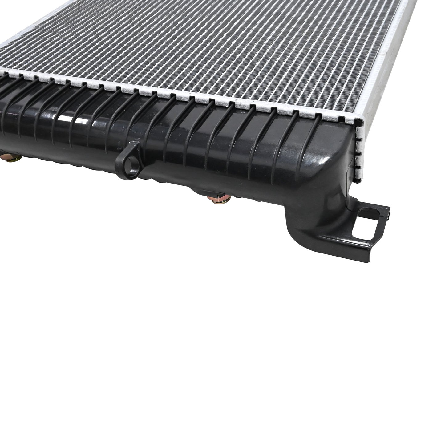 For 2002-2004 Chevrolet Avalanche 2500 8.1L Radiator 15058684