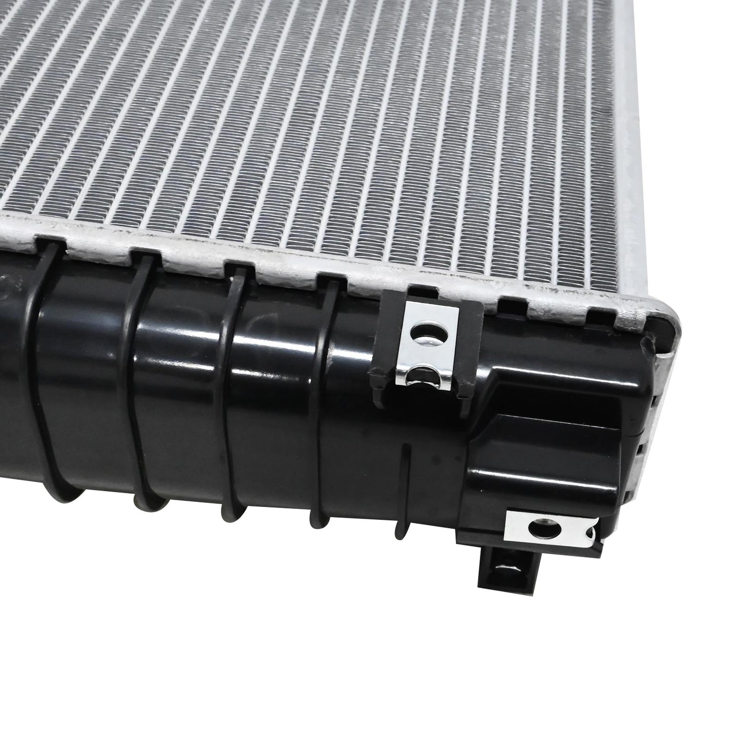 New Radiator For 04-14 Nissan Titan,05-14 Armada,04-10 Infiniti QX56 5.6L V8