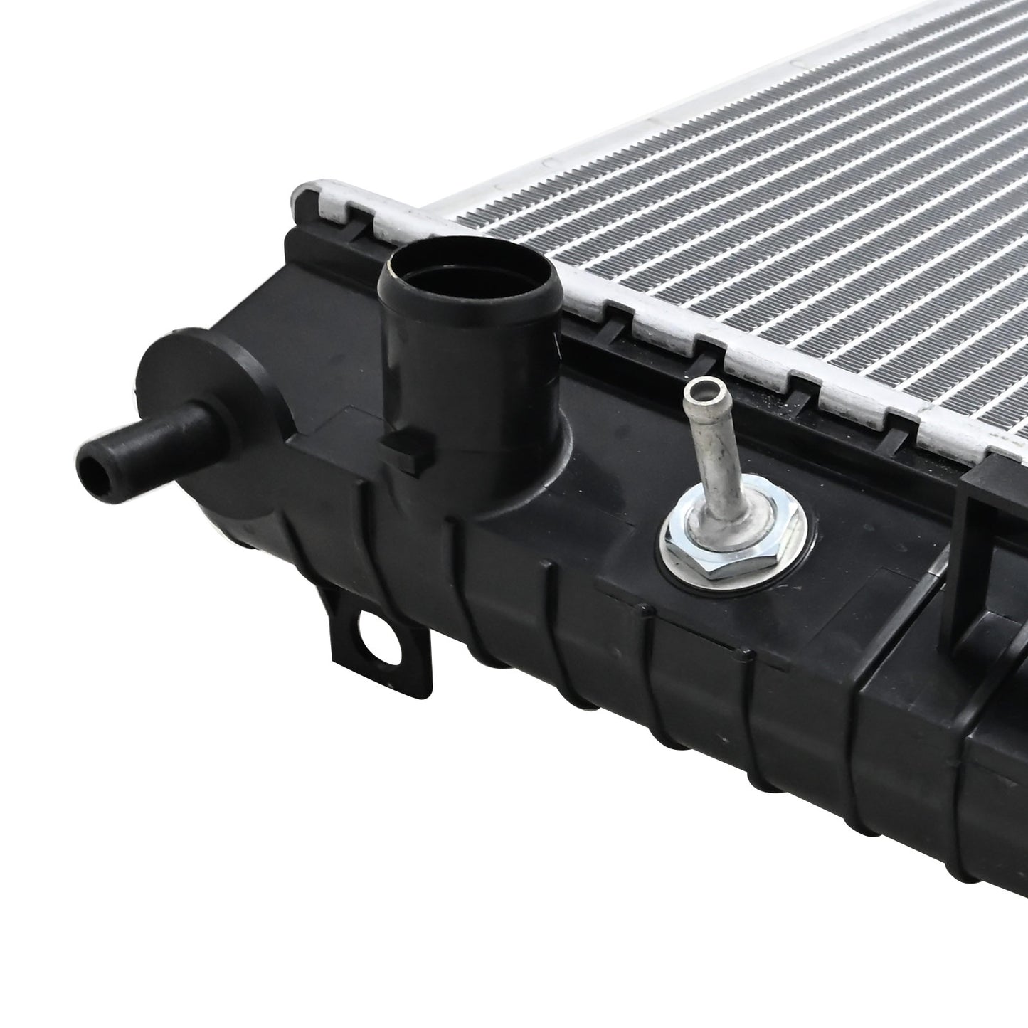 New Radiator For 04-14 Nissan Titan,05-14 Armada,04-10 Infiniti QX56 5.6L V8