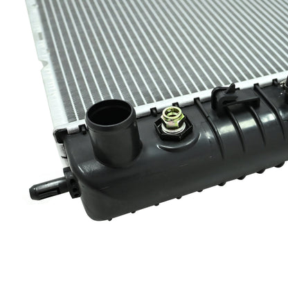 2370 Radiator For Chevy Silverado GMC Sierra Yukon H2 V6 V8 4.3L 5.3L CU2370