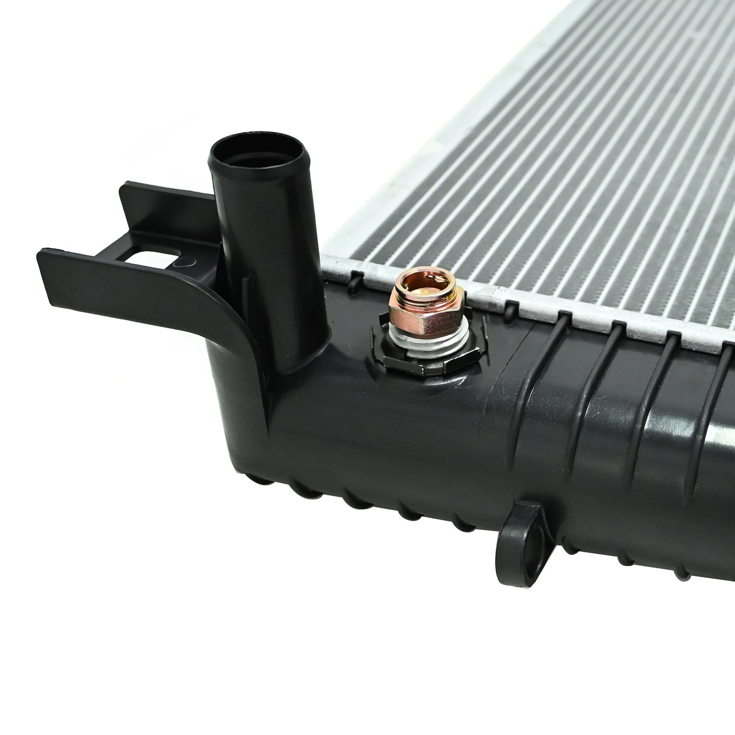 34 Inch Radiator For Chevy Suburban Tahoe Silverado GMC Sierra Yukon 1999-2014