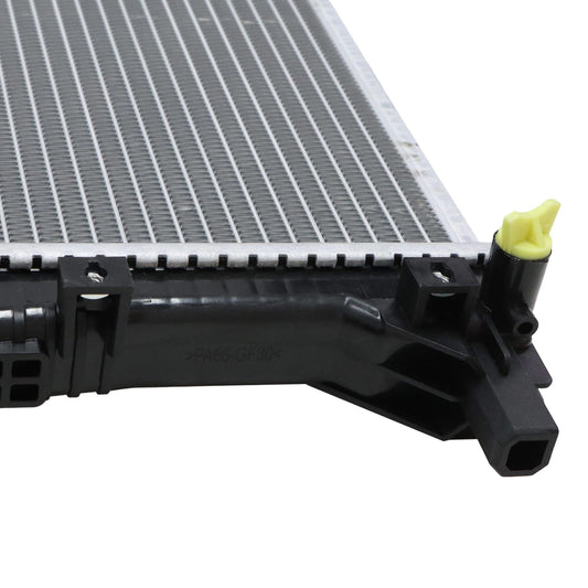 Fits for Jeep Cherokee 2.0L 2.4L 3.2L Engine Coolant Radiator Assembly 2019-2023