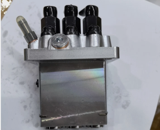 For Kubota D905 D1005 D1105 Engine Fuel Injection Pump 16032-51010 16032-51013